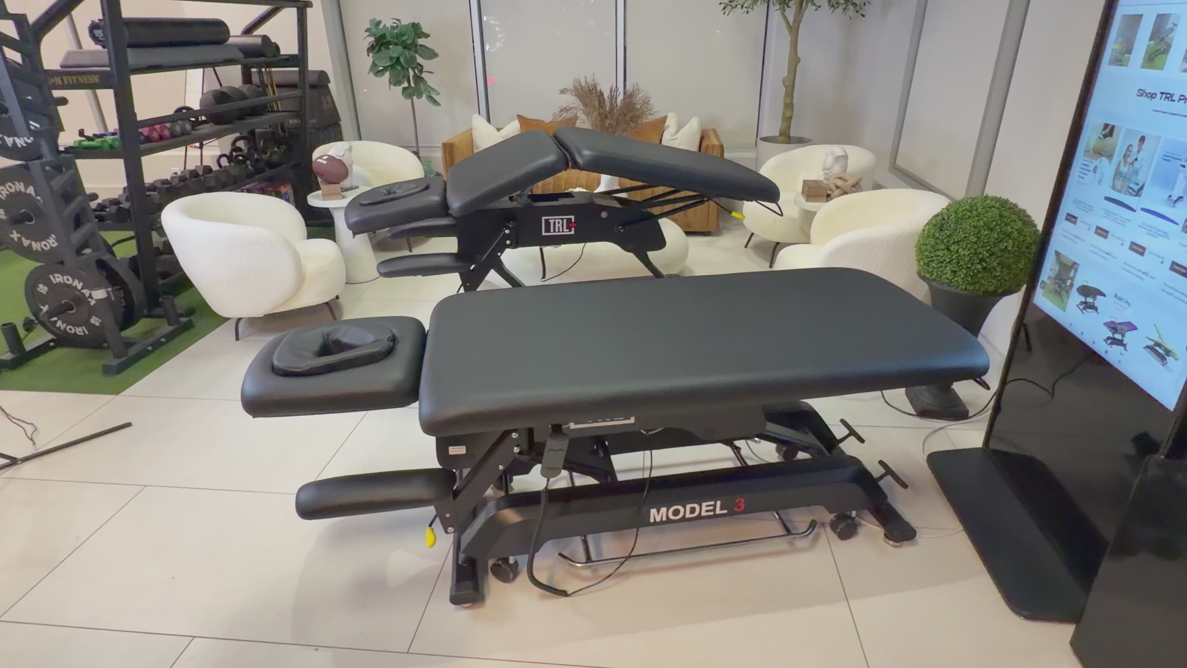 Load video: Model 3 Basic Elevation Massage &amp; Physio Table