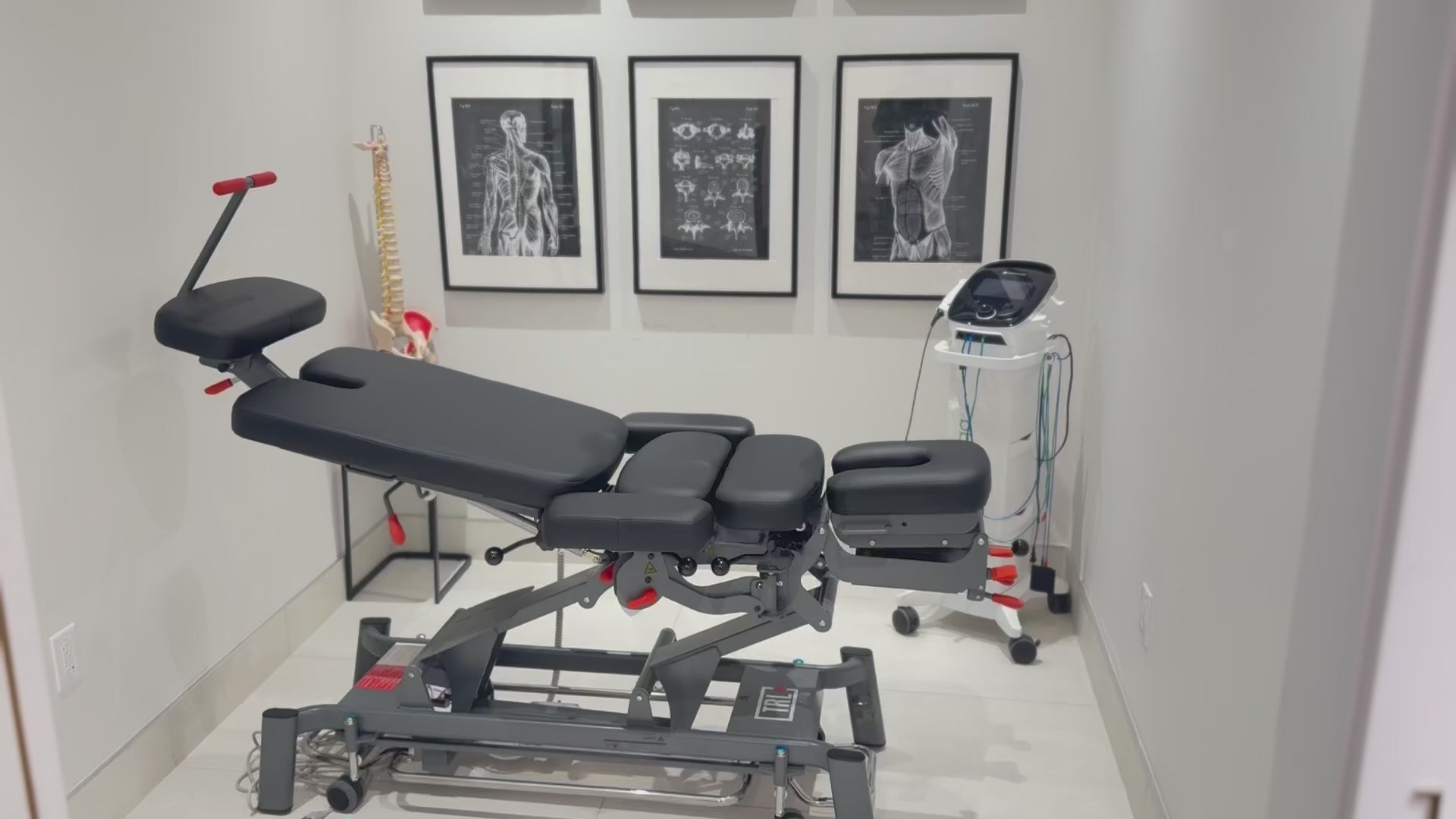 Load video: Supreme 2.0 Elevation Flexion Distraction Table
